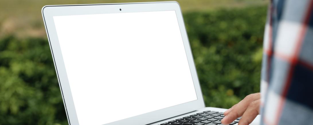 Laptop Feld Mensch