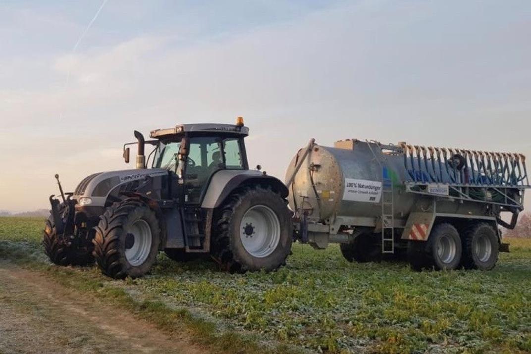 Düngung auf Zuckerrüben